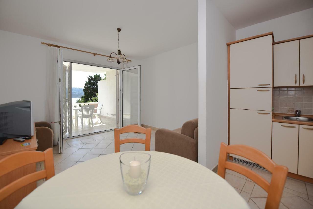 Milka Appartements Stara Novalja Exteriér fotografie
