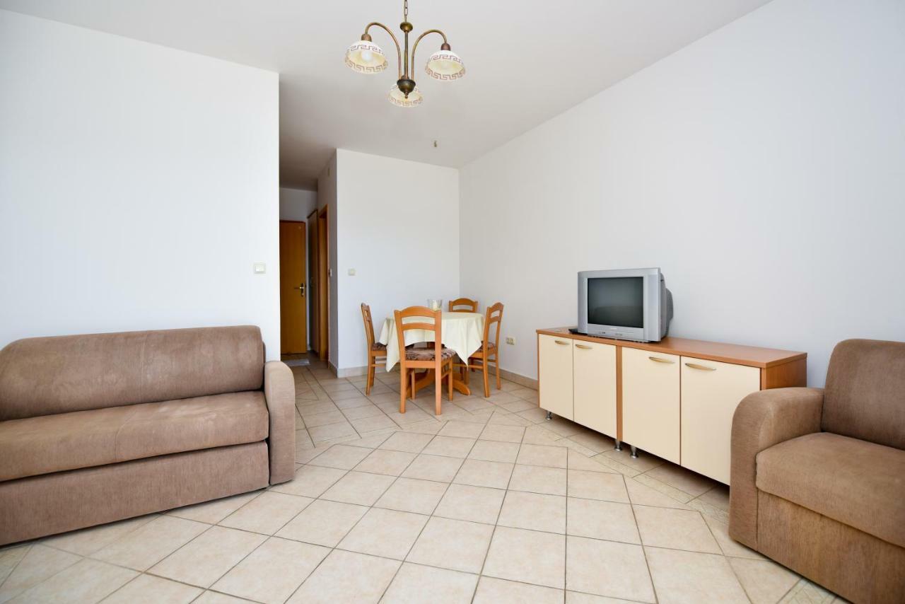 Milka Appartements Stara Novalja Exteriér fotografie